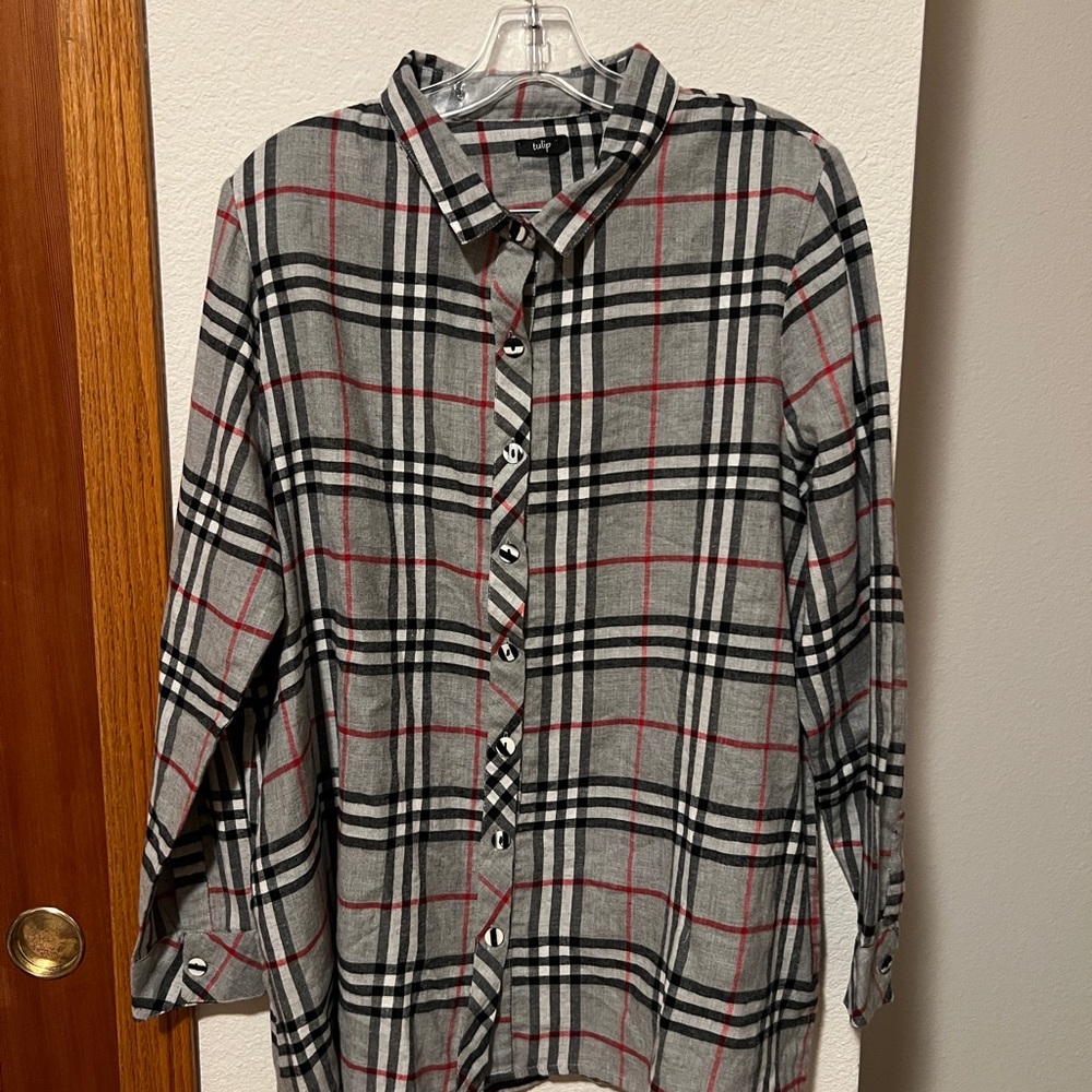 Tulip Gray Plaid Button-Up Shirt Women’s M | 100% Cotton Flannel